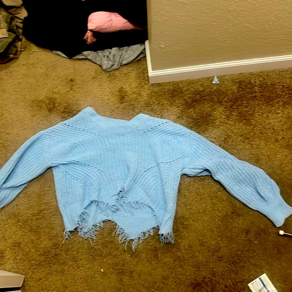 A yarn thick crop size S from the Brand no boundaries!